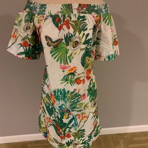 Off-shoulder dress in Ratti® Into the Wild print